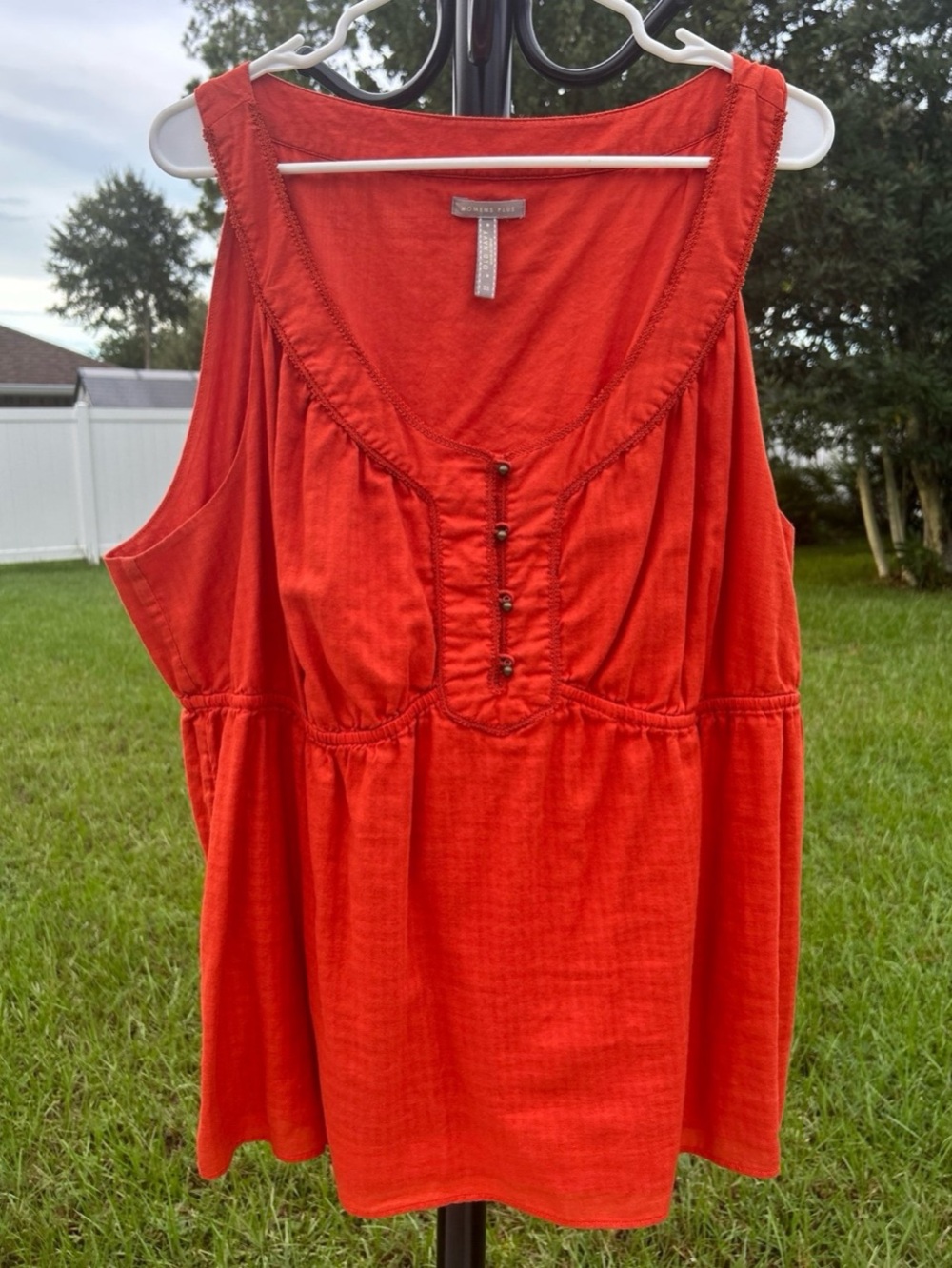 Old Navy 2X sleeveless top